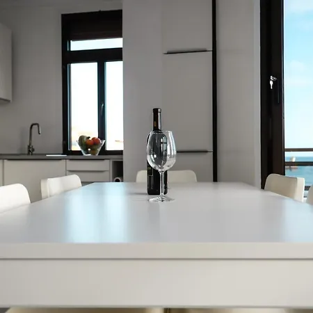 Colors, Tu Casa En La Playa Arinaga